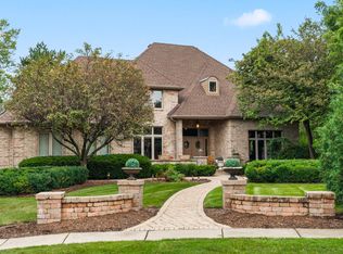 3113 Turnberry Rd, Saint Charles, IL 60174