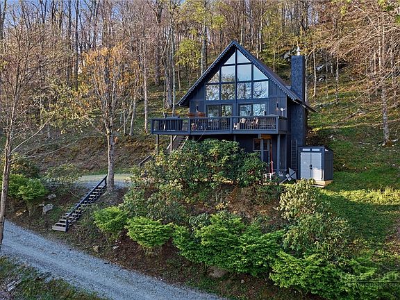4th image of 429 Green Cove Road