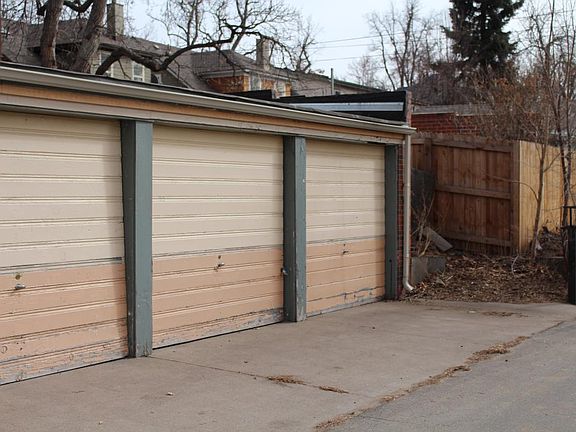 4th image of 109 S Clarkson St