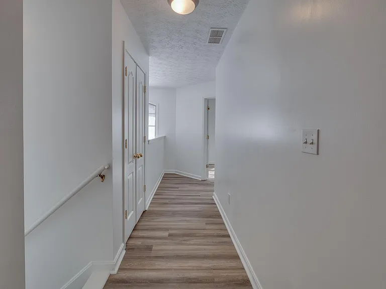4300 Clearwater Way #4300 — Photo 15