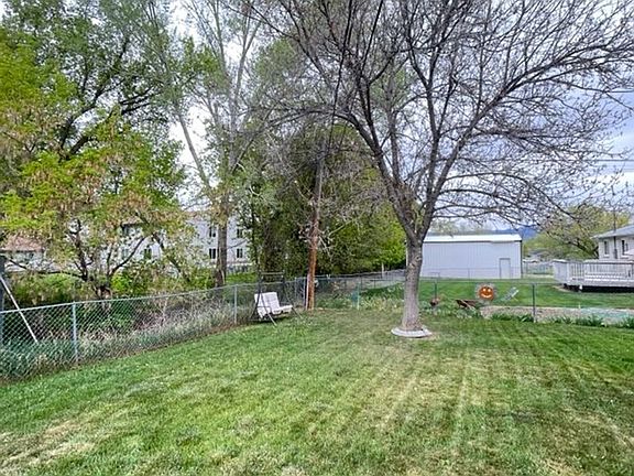 3rd image of 364 E Mill Rd