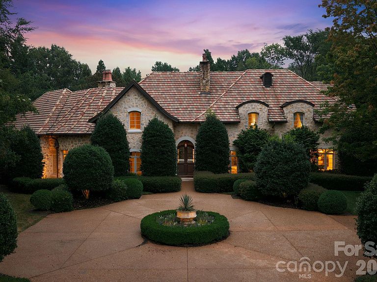 4231 Fox Brook Ln