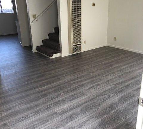 2nd image of 4029 Broadway Ave #11