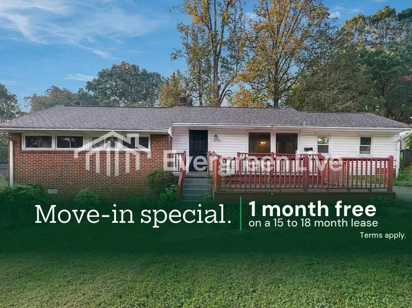 2776 Woodvale Dr, Winston Salem, NC 27127