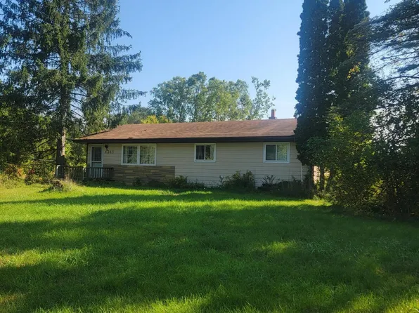 4348 N Smith Rd, Dimondale, MI 48821
