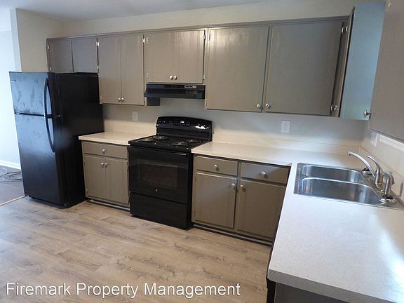 3rd image of 1164 Meadowview Dr