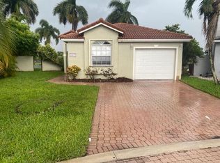 10627 NW 7TH Street, Pembroke Pines, FL 33026