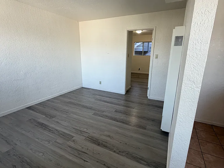 1810 E 25th St #206 — Photo 16