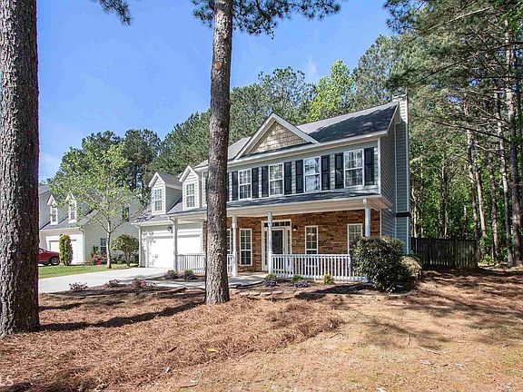 3rd image of 7 Oak Park Way