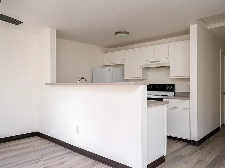 Glen Ridge Apartments — Photo 46