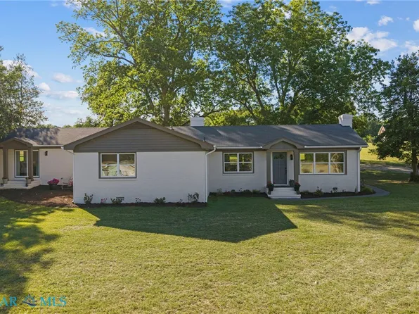 249 Ottoman Ferry Rd, Lancaster, VA 22503