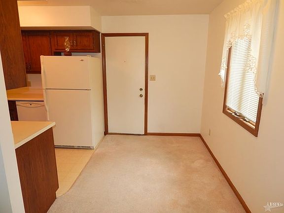 5th image of 328 W Central Ave APT 8