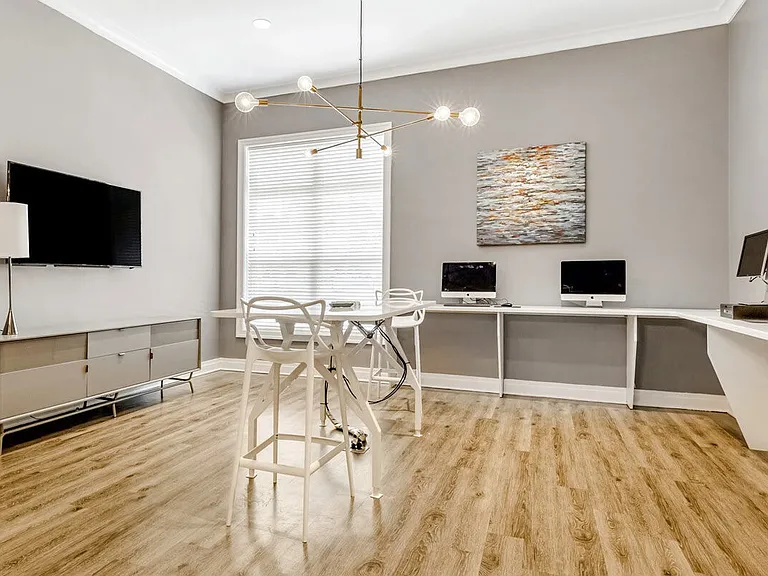 Concord Park Apartments — Photo 17