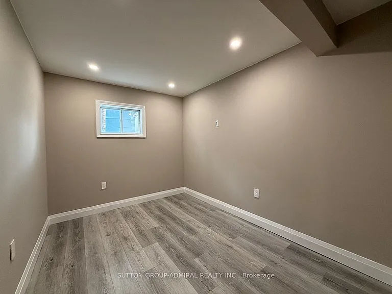 386 Irene Dr — Photo 35