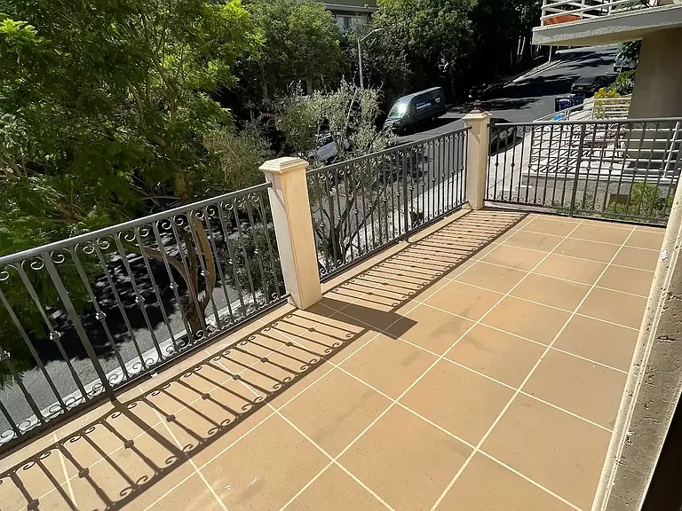 1146 N Hacienda Pl #4 — Photo 8