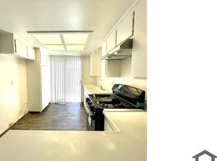 597 Montecito Ave, Hemet, CA 92543
