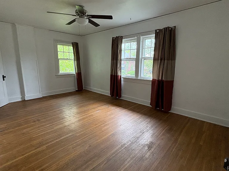 320 Lincoln Ave — Photo 22