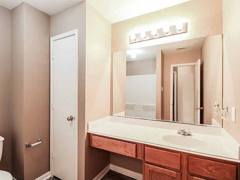 21502 Broadstone Dr — Photo 14