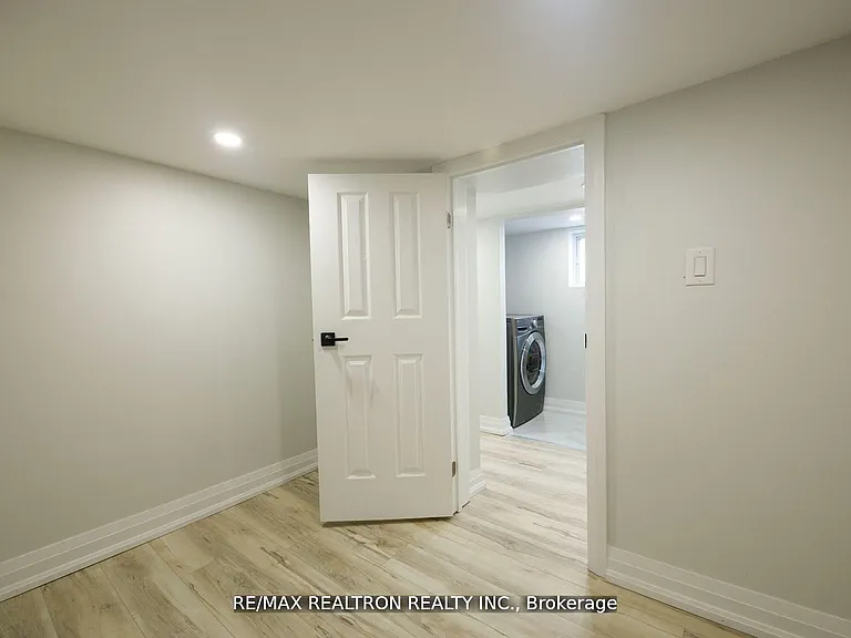 77 Hatherley Rd — Photo 27