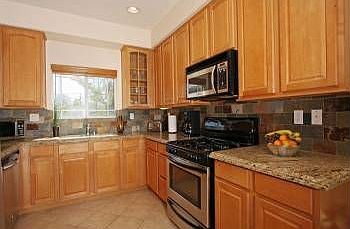 5th image of 5021 Laurel Canyon Blvd Unit 5