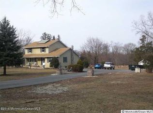 250 Stonehill Rd, Freehold, NJ 07728