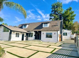 11044 11046 1/2 Whitegate Ave, Sunland, CA 91040