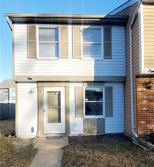 17 Christine Ct — Photo 1