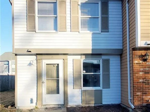 17 Christine Ct, Hampton, VA 23666