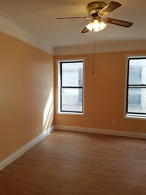 Rented by Space Link Realty | media 2