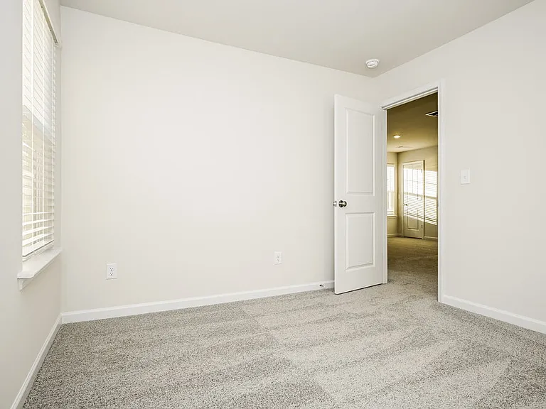 295 Limestone Cir — Photo 14