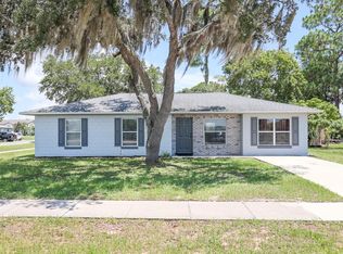 1416 S Dora Blvd, Tavares, FL 32778