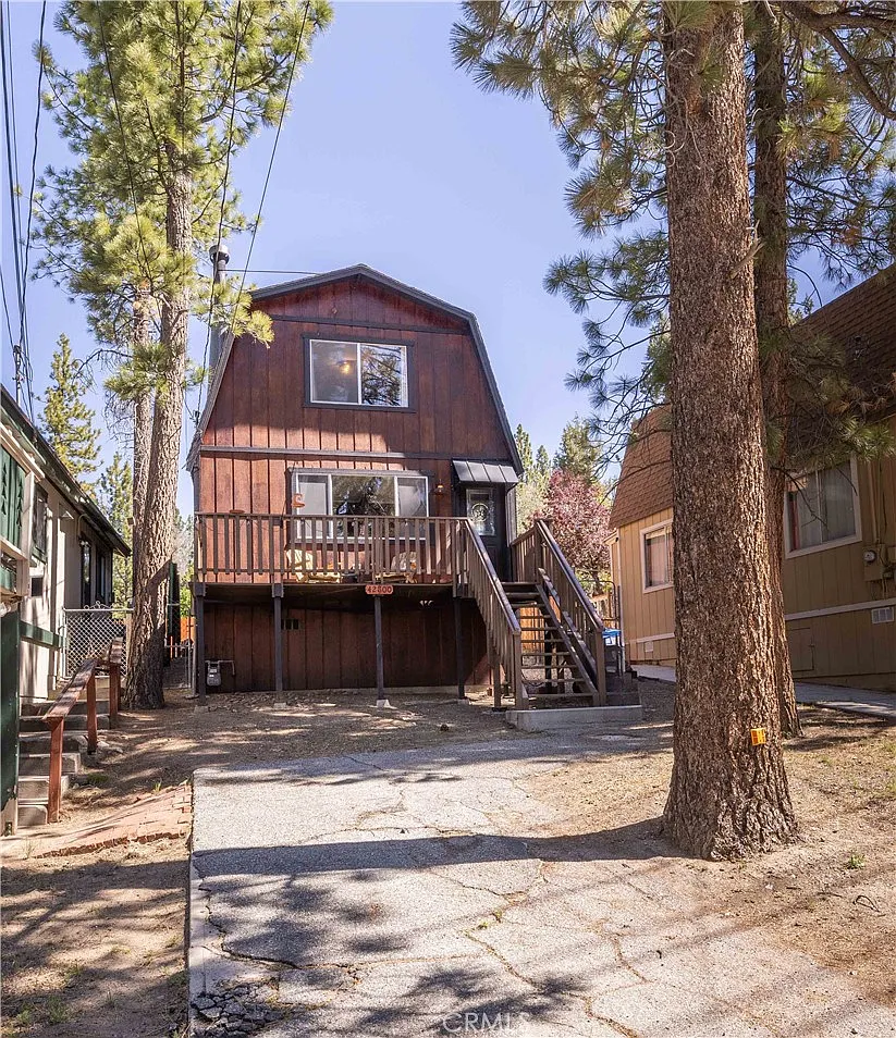 2 bed, 952 sqft, $1,675 — Photo 1