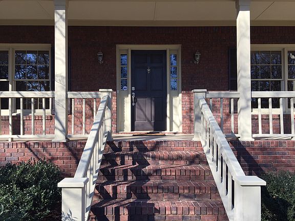 4th image of 142 Catherine Dr SE