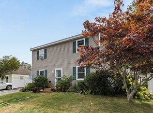 4 Dismukes St, Kittery, ME 03904
