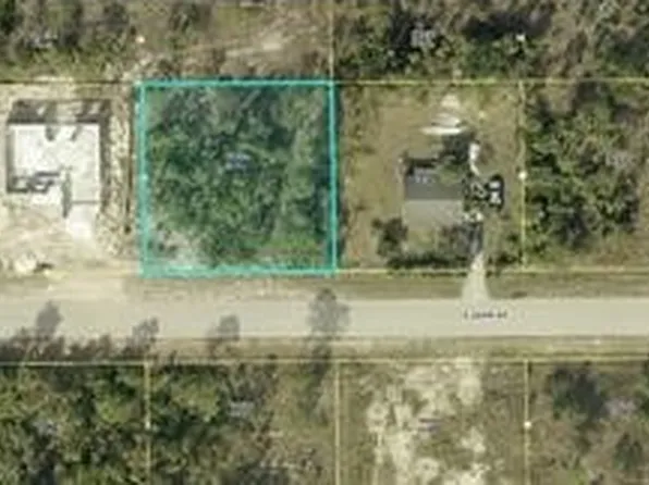 2803 E 10th St, Lehigh Acres, FL 33972