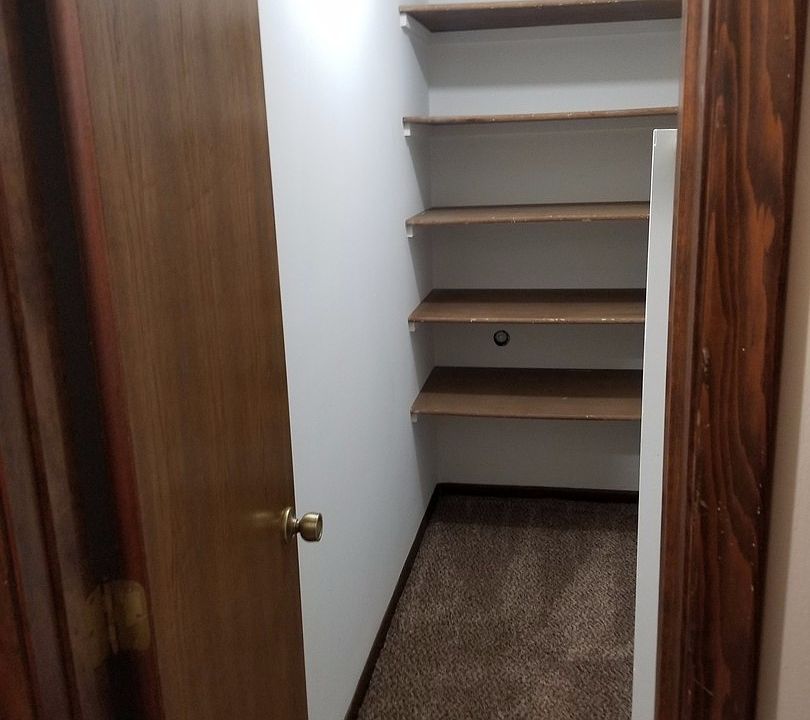 1st image of 8919 Burt St APT 106