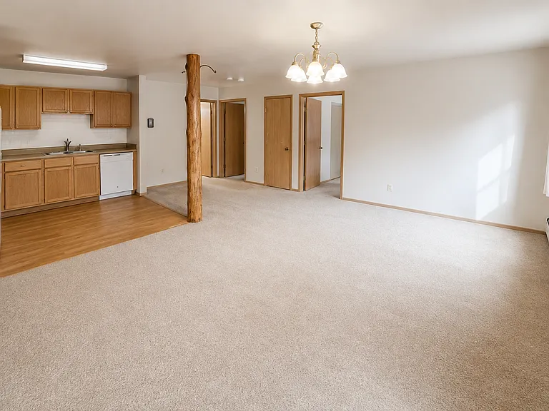 Lakefront Apartments for Rent in North Pole, AK | Beaver Lake Apartments — Photo 17