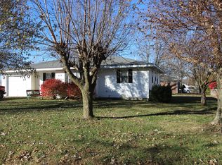 113 S Hodge St, Seymour, MO 65746