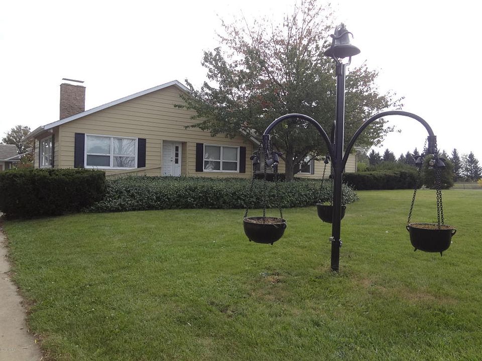 2nd image of 59941 Decatur Rd