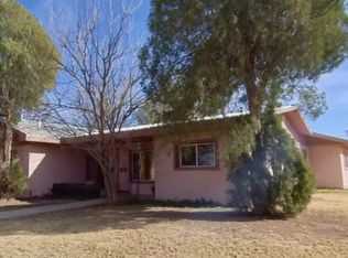 1614 W 3rd St, Roswell, NM 88201