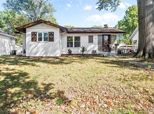 328 S Pennsylvania Ave, Belleville, IL 62220