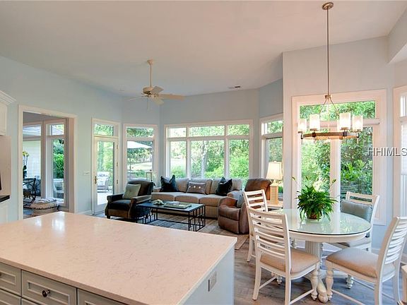 5th image of 4 Sugar Pine Ln