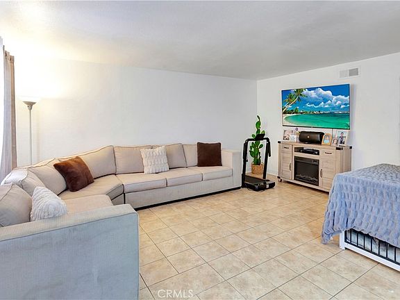 2nd image of 31508 Los Rios St