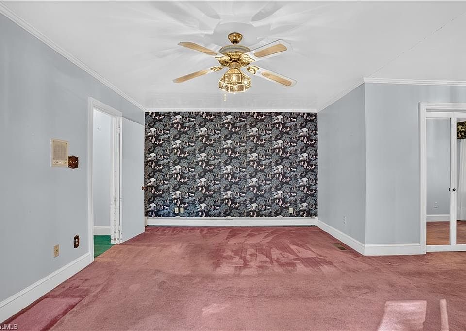 40th image of 801 Cliftwood Dr