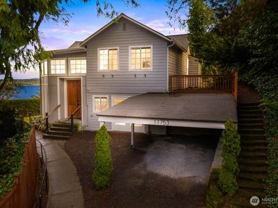 11753 Lakeside Avenue NE, Seattle, WA, 98125