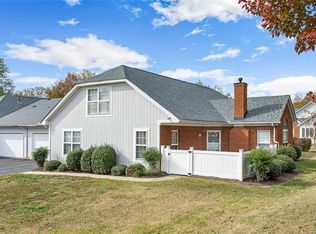 3324 Stone Manor Cir #4D, Chester, VA 23831