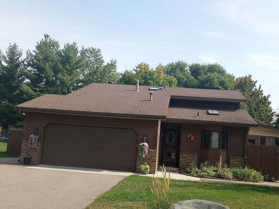 2nd image of 11118 Xylon Ave N