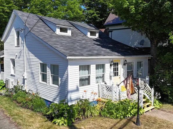 273 Main St, Parrsboro, NS B0M 1S0