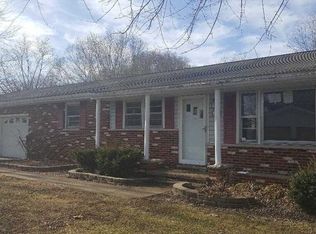 22 Redwood Dr, Gallipolis, OH 45631