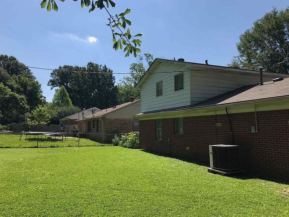 2nd image of 3782 Windy Ave